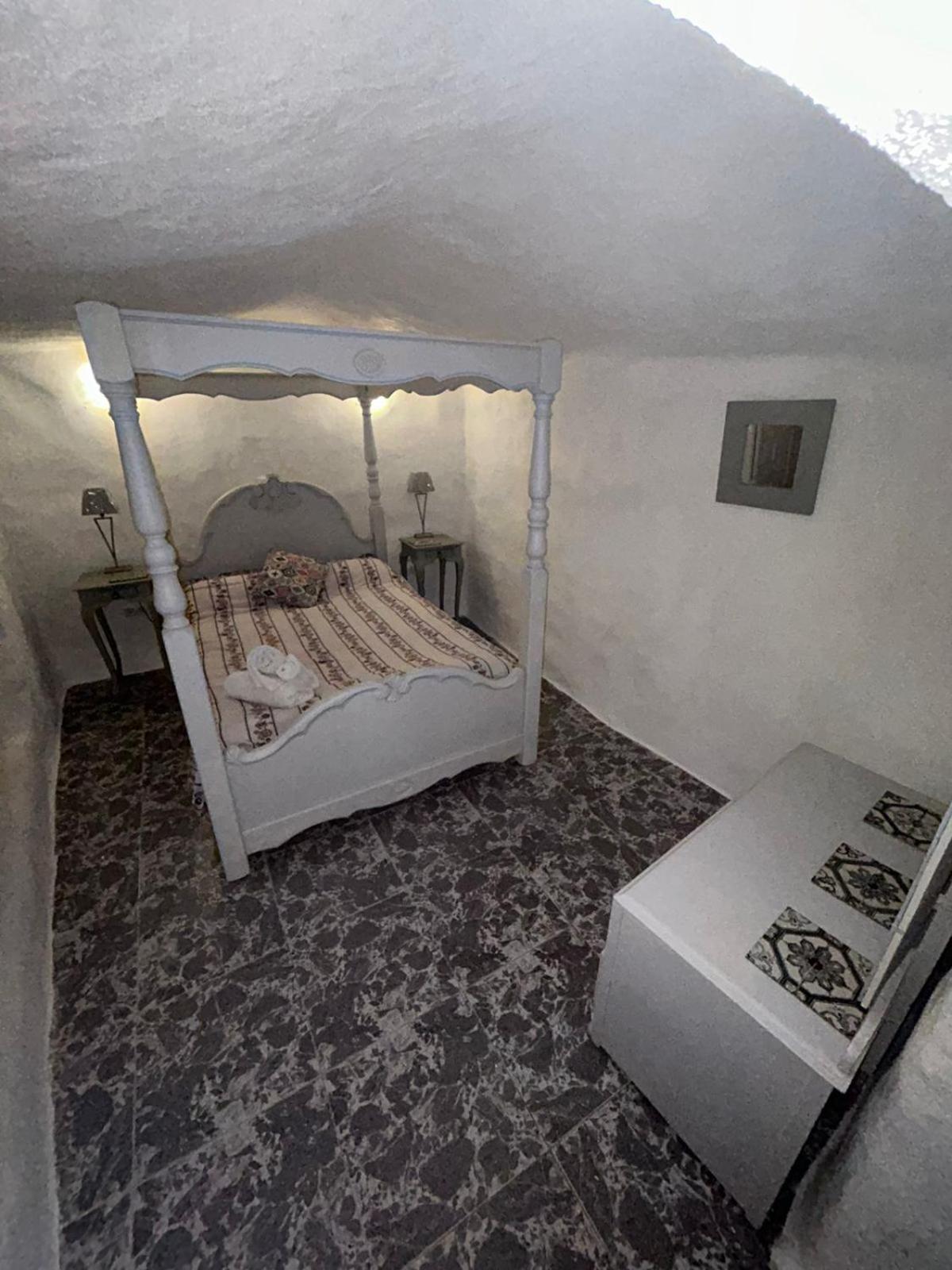 The Crystal Cave Villa Zújar Exterior foto